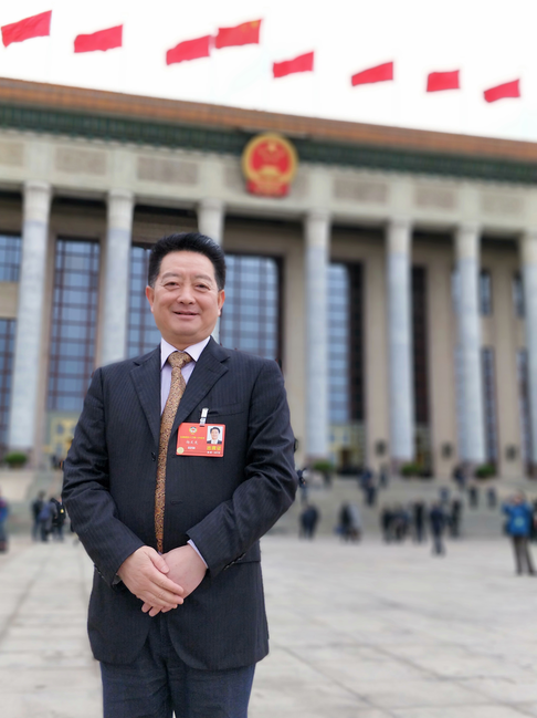 中醫(yī)中藥推動(dòng)人民健康事業(yè)